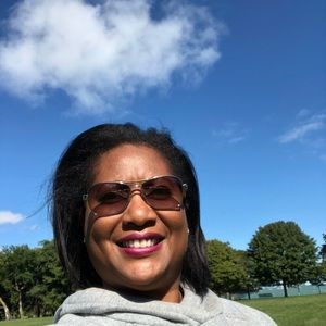 Meet your Posher, Sabrina